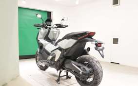 HONDA X-ADV 750 2022 RH10