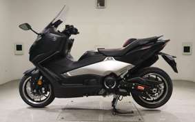 YAMAHA T-MAX 560 2026 SJ21J
