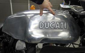 DUCATI 900SS 1983