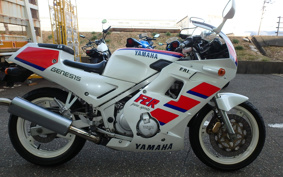 YAMAHA FZR250 2KR