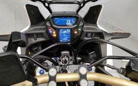 HONDA CRF1000L AFRICA TWIN SD04