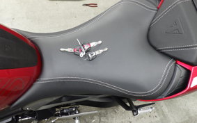 TRIUMPH STREET TRIPLE RS 2024