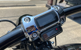 HARLEY FXBRS 2018 YHK