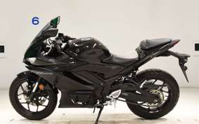 YAMAHA YZF-R25 A 2022 RG74J