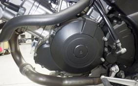 SUZUKI Vｽﾄﾛｰﾑ1000A 2014 VU51A