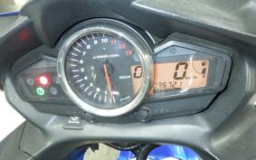 SUZUKI GSR250S