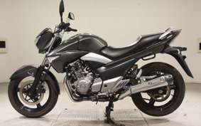 SUZUKI GSR250