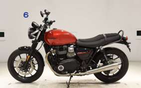 TRIUMPH STREET TWIN 2021