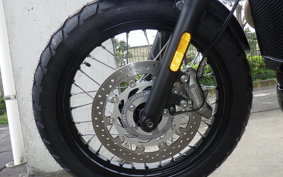 TRIUMPH STREET SCRAMBLER 2023