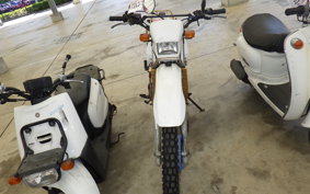 YAMAHA SEROW 225 Gen.2 1KH