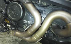 DUCATI DIAVEL 2015