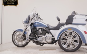 HARLEY FLHTCUTG TRIKE 2015