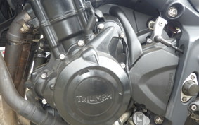 TRIUMPH STREET TRIPLE 85 2013