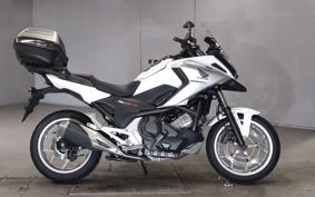 HONDA NC750X DCT 2016 RC90