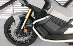 HONDA X-ADV 750 2025 RH21