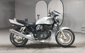 SUZUKI INAZUMA 400 GK7BA