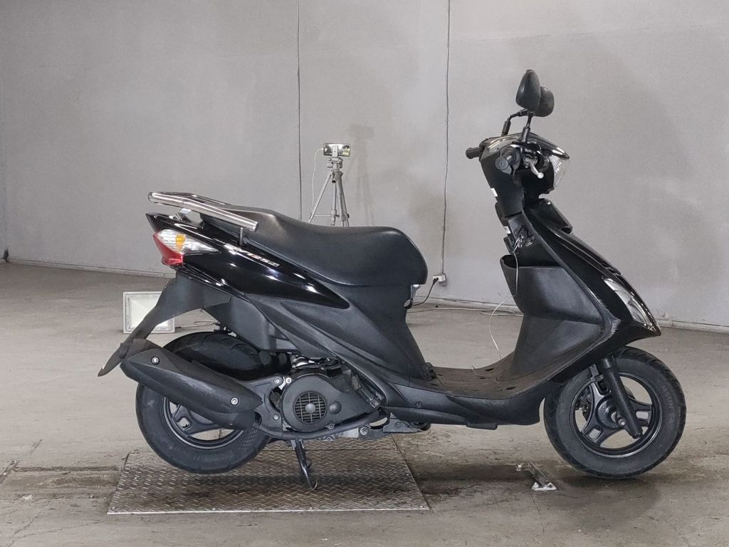 Фото Suzuki ADDRESS V125 с японского аукциона