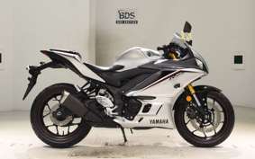 YAMAHA YZF-R25 2017 RG43J