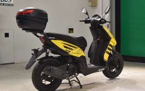 APRILIA SR125