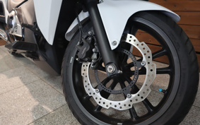 HONDA NM4 VULTUS -02 2015 RC82