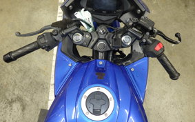 SUZUKI GIXXER 250 SF 2001