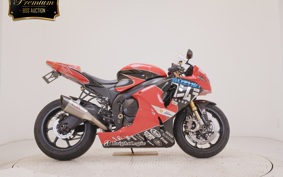 SUZUKI GSX-R1000 2013