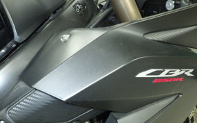 HONDA CBR650R 2021 RH03