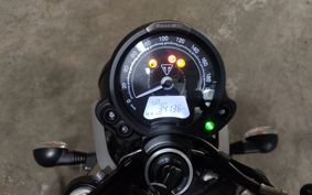 TRIUMPH STREET TWIN 900 2021 DAD74G