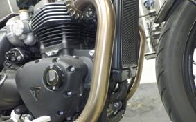 TRIUMPH BONNEVILLE BOBBER 2020