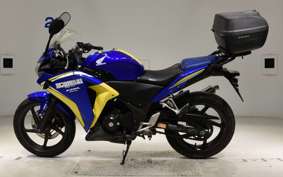 HONDA CBR250R A