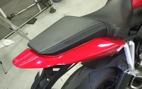 HONDA CBR650R E-Clutch 2025 RH17