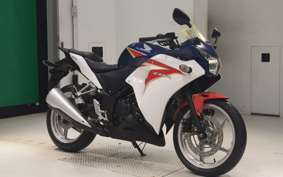 HONDA CBR250R GEN 3 2023 MC41