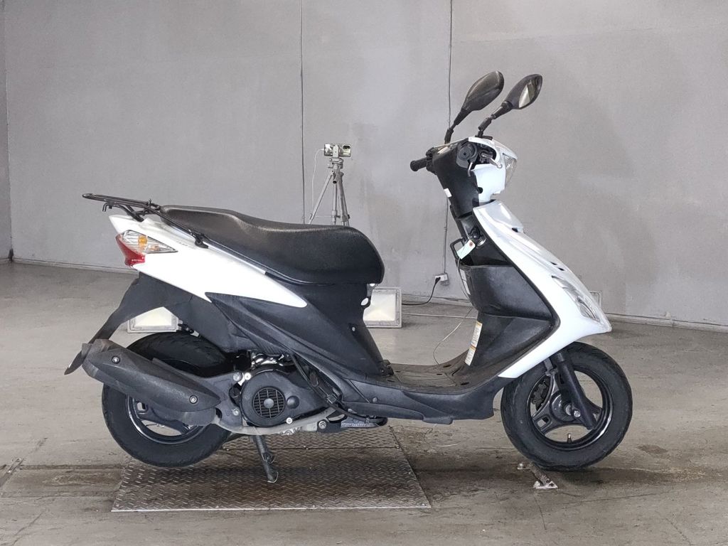 Фото Suzuki ADDRESS V125 с японского аукциона