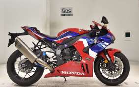 HONDA CBR1000RR R 2023 SC82