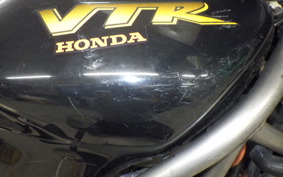HONDA VTR 250 MC33