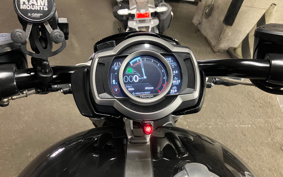 TRIUMPH ROCKET 3R YBG11J