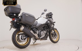 SUZUKI DL650 ( V-Strom 650 ) XTA 2025 C733M