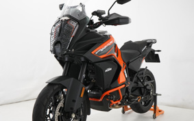 KTM 1290 SUPER ADVENTURE S 2023 V7940