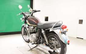 TRIUMPH BONNEVILLE 2005