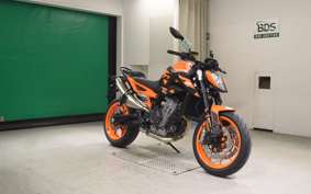 KTM 890 DUKE GP