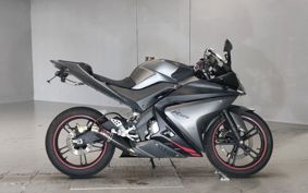 YAMAHA YZF-R125 RE06