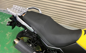 SUZUKI DL650 ( V-Strom 650 ) 1988 C733A