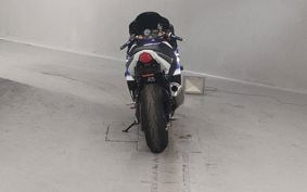 SUZUKI GSX-R1000 GT75A