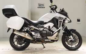 HONDA VFR800X 2018 RC80