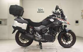 SUZUKI Vｽﾄﾛｰﾑ250A 1999