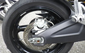 DUCATI MONSTER 696 + 2010