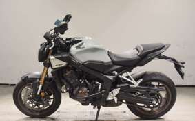 HONDA CB650R E-Clutch 2025 RH17