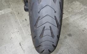 TRIUMPH TRIDENT 660 2025