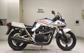 SUZUKI GSX1100S KATANA 1983