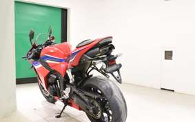 HONDA CBR600RR 2021 PC40